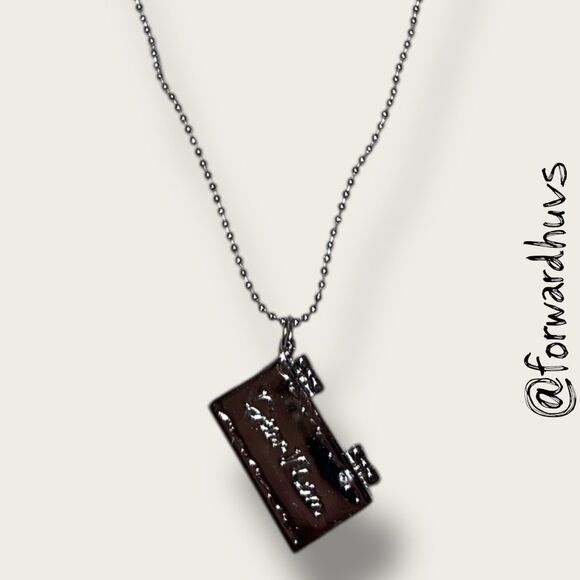 Jafra “I Love Mom” Envelope Message Necklace – 30” Ball Chain - Picture 7 of 9